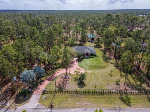 2390 27 Ave, Naples FL 34120-7411 exterior