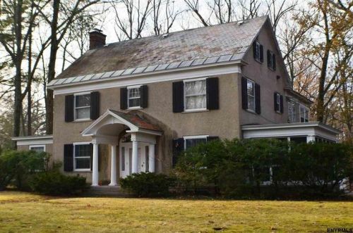 1189 Lowell Rd, Schenectady, NY 12308-2511