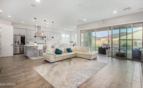 2106 Sagittarius Pl, Chandler AZ 85249-5834 exterior