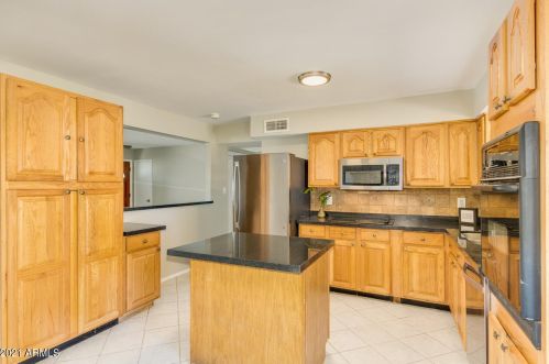 1326 Ivanhoe St, Chandler AZ  85225-5319 exterior