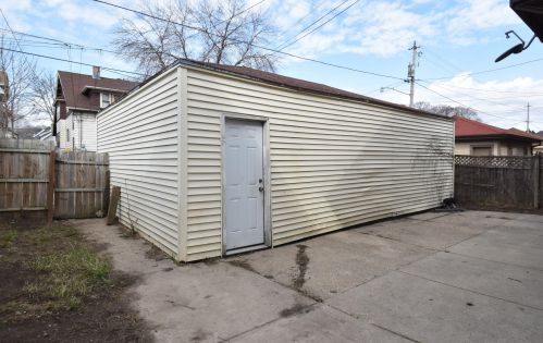 2951 53, Milwaukee WI 53210-1616 exterior