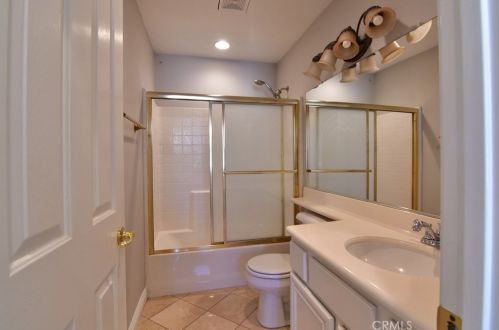 2354 Sunningdale Dr, Tustin CA  92782-1086 exterior