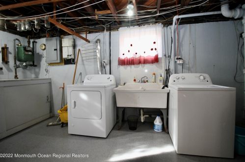 127 Charlton Ave, Hasbrouck Heights NJ 07604-1507 exterior