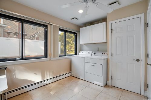 15 Long Acre Ln, Huntington Station NY 11746-7926 exterior