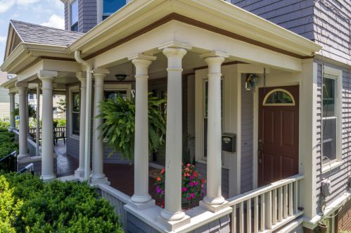 132 Pleasant Ave, Portland ME 04106-6226 exterior