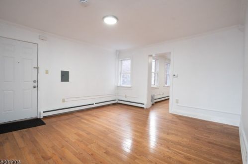 24 Irvine Turner Blvd, Newark NJ  07103-2950 exterior