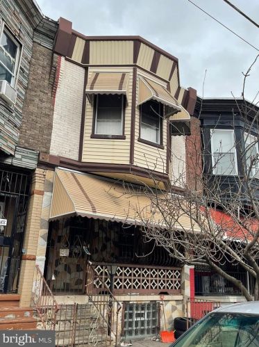 3739 9th St, Philadelphia, PA 19140-3120