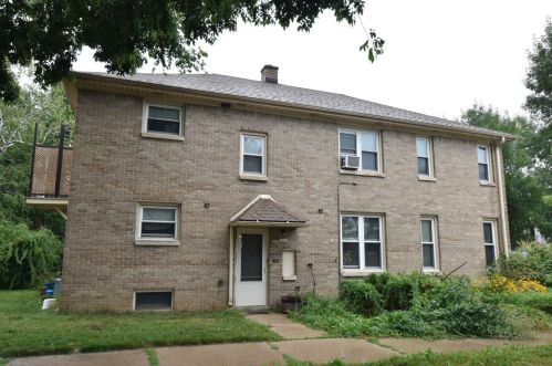 5304 Nash St, Milwaukee, WI 53216-2830
