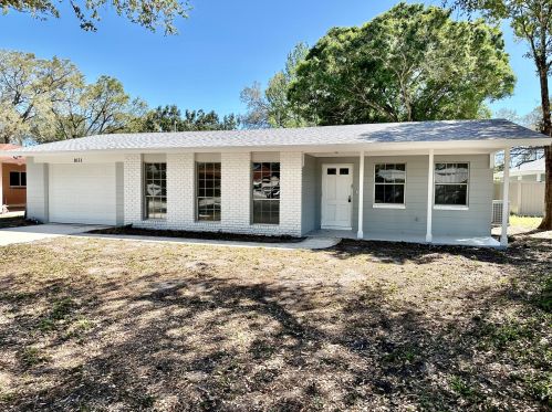 1031 Hispana Ave, Fort Pierce, FL 34982-4325