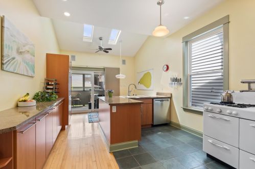 2614 Lawndale Ave, Chicago IL 60655-3313 exterior