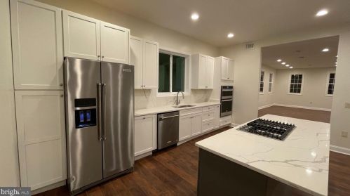 827 Philadelphia Ave, Silver Spring MD  20910-4935 exterior