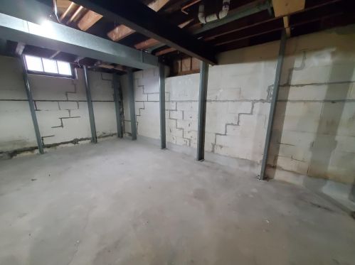 5423 Greenfield Ave, Milwaukee WI 53204-2618 exterior