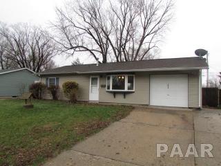 1412 Arthur St, Pekin, IL 61554-1818