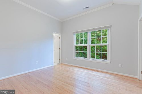 1515 Highwood Dr, Mc Lean VA  22101-5800 exterior