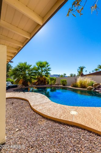 15202 10th St, Phoenix AZ  85022-3738 exterior