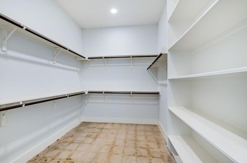 8208 Burrell Dr, Austin TX 78757-8339 exterior