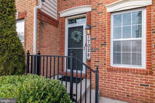 17028 Amity Dr, Rockville, MD 20855-2578