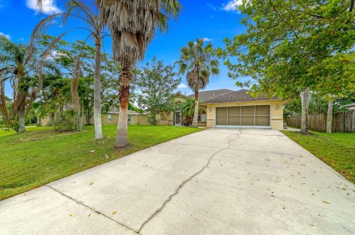 1907 Sylvester Ln, Fort Pierce, FL 34984-4444