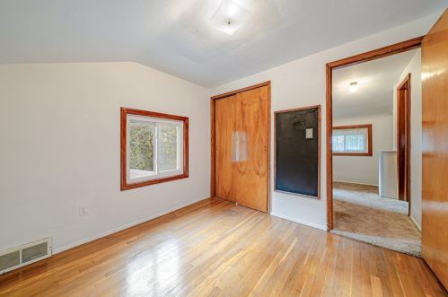 213 Dorothy Dr, Pittsburgh PA 15235-1829 exterior