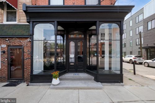 526 Girard Ave, Philadelphia PA 19130-1617 exterior