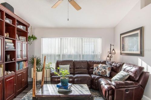 12219 Bishopsford Dr, Tampa FL 33626-1317 exterior