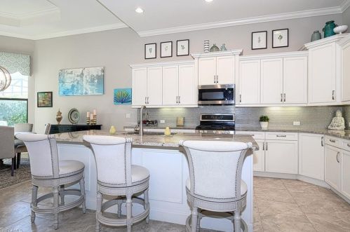 6554 Amarone Ln, Naples FL exterior