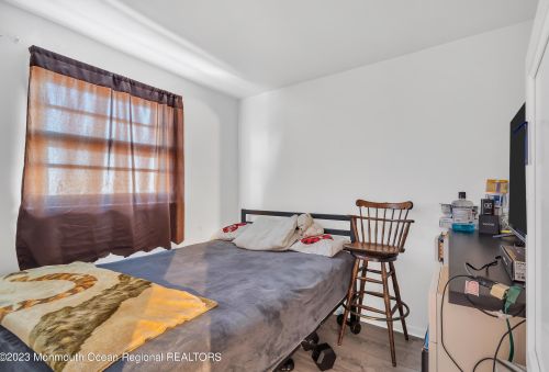 204 Channel Dr, Point Pleasant Beach NJ 08742-2619 exterior