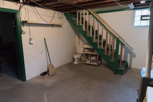 7209 Mcclure Ave, Pittsburgh PA 15218-2307 exterior