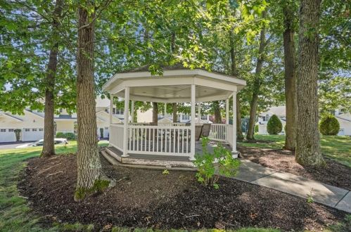 1 Santini St, Providence RI  02904-4176 exterior