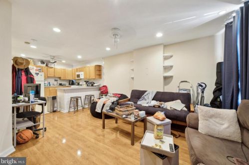 1614 2nd St, Philadelphia PA 19122-3324 exterior