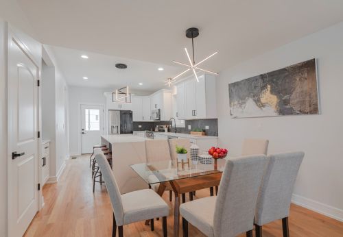 1624 Peterson Ave, Chicago IL  60660-2417 exterior