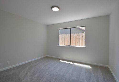 2103 Bristol Park Cir, Turlock CA  95382-2965 exterior