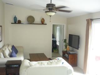 4101 Kiowa St, Phoenix AZ  85044-1828 exterior