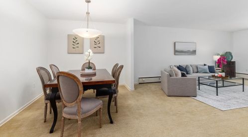 2311 Wealthy St, Grand Rapids MI 49504-0062 exterior