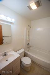 6426 70th Ave, Portland OR  97206-6540 exterior