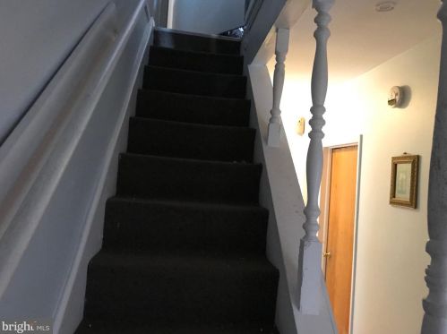 860 Quinton Ave, Trenton NJ 08629-2403 exterior