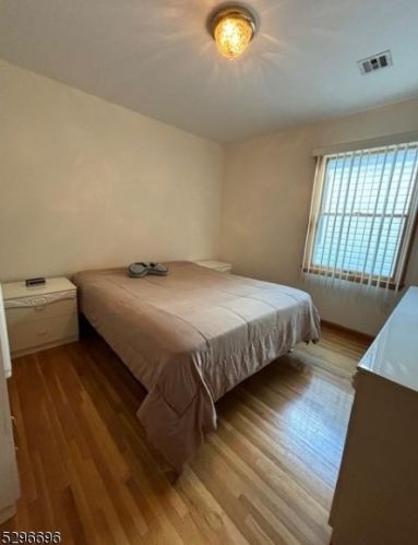 88 Rome St, Newark NJ 07105-3406 exterior