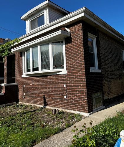 5519 Homan Ave, Chicago, IL 60629-3109