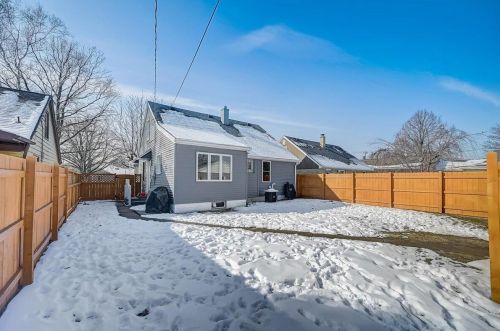 3316 Honey Creek Dr, Milwaukee WI  53219-3911 exterior