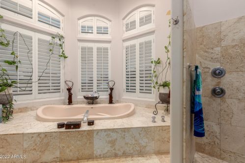 13816 18th St, Phoenix AZ 85022-2878 exterior