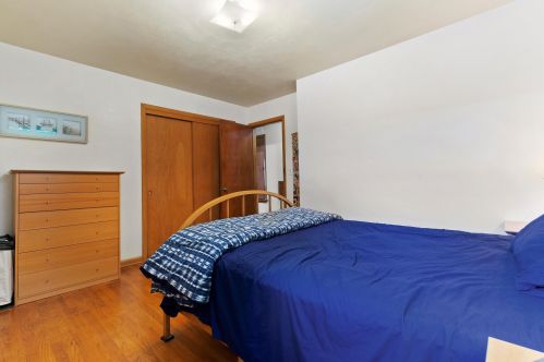 3837 75th St, Milwaukee WI 53220-1723 exterior