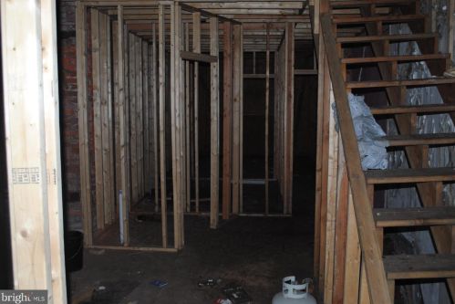 3824 Girard Ave, Philadelphia PA 19130-1625 exterior