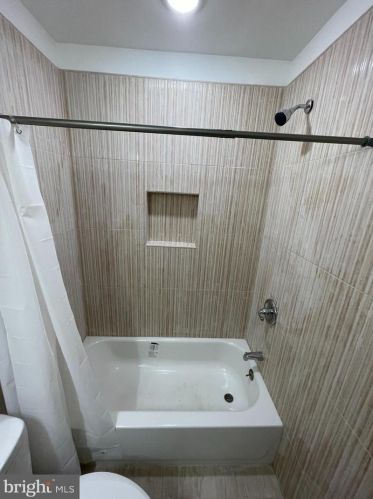 5818 Camac St, Philadelphia PA  19141-4123 exterior