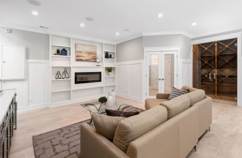 3642 Artesian Ave, Chicago IL  60618-4708 exterior