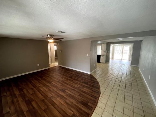 7145 Fairfax Dr, Port Richey FL  34668-5718 exterior