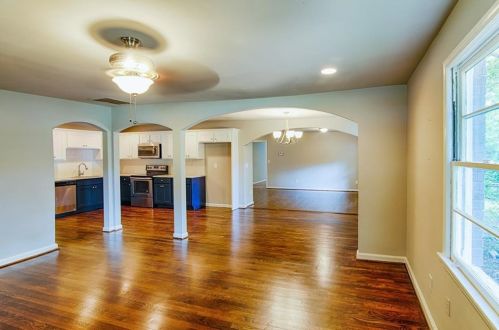 1933 Boulderview Dr, Atlanta GA  30316-4205 exterior