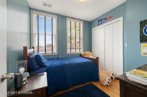 3420 Claremont Ave, Chicago IL 60608-6014 exterior