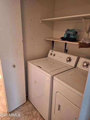 13829 42 Pl, Phoenix AZ 85050-3361 exterior