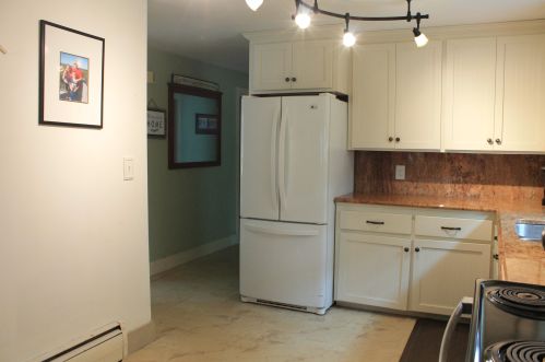 23 Canterbury Rd, Concord NH 03301-5618 exterior