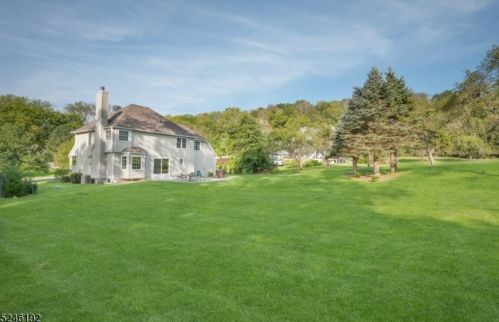 12 Hollyhock Way, Fredon NJ 07860-5371 exterior